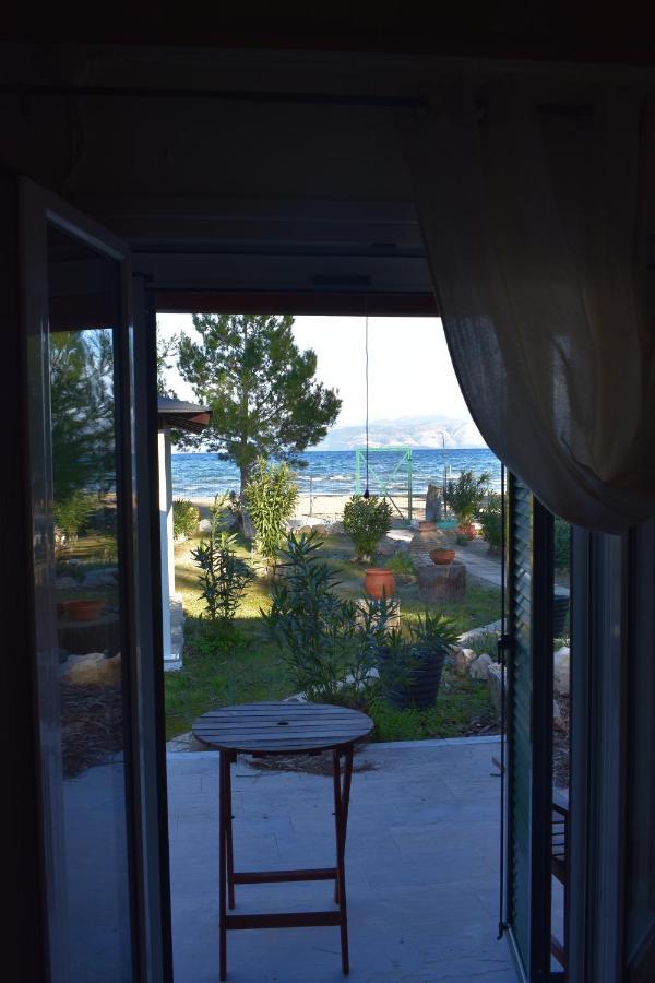 Bouka Beachfront Bungalows Agios Nikolaos  Exterior photo