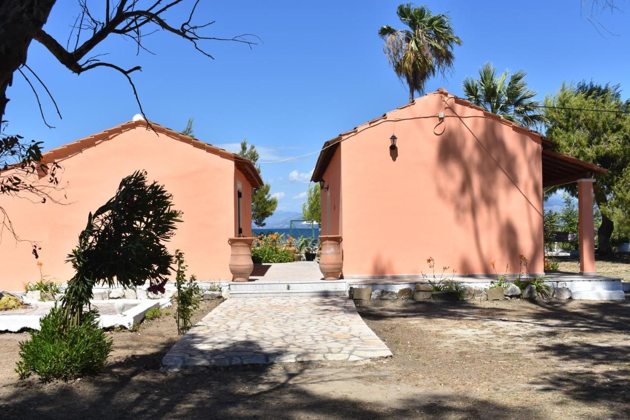 Bouka Beachfront Bungalows Agios Nikolaos  Exterior photo